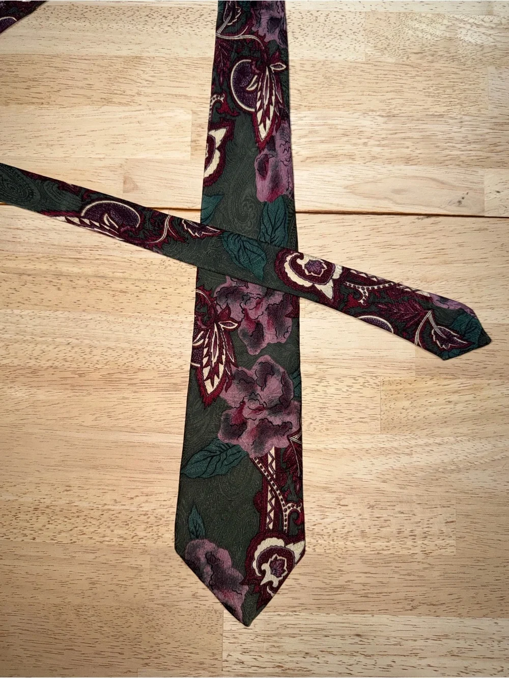 VINTAGE Polo Ralph Lauren 100% Silk USA Made Floral Paisley Necktie Multicolor